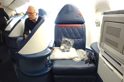 Flight Review: Delta (777-200LR) Business Class, LA to ATL