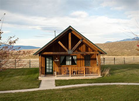 Montana Cabin Rentals | Chico Hot Springs Montana Resort