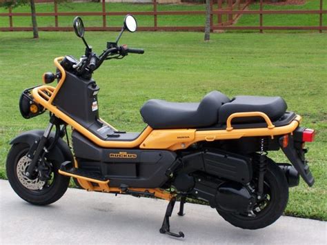 2005 Honda Big Ruckus 250 cc Scooter with 1848 miles - Garage Kept Barely Ridden