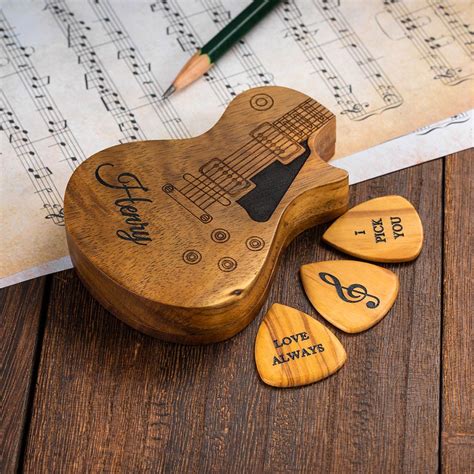 Customized Wooden Guitar Picks