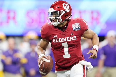 Jalen Hurts could land with Patriots on day 2 of 2020 NFL Draft