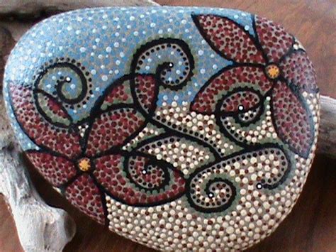 Beach Stone Art/Art on Stone/Painted by TheLakeshoreStore on Etsy | Stone art, Stone painting ...