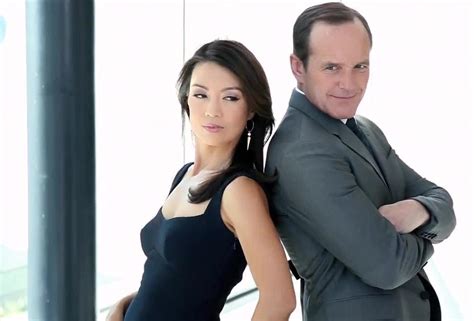 Clark Gregg & Ming-Na Wen (Phil Coulson & Melinda May) - Agents of S.H ...