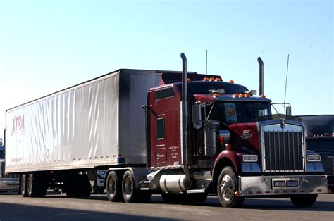 File:Kenworth truck.jpg - Wikipedia
