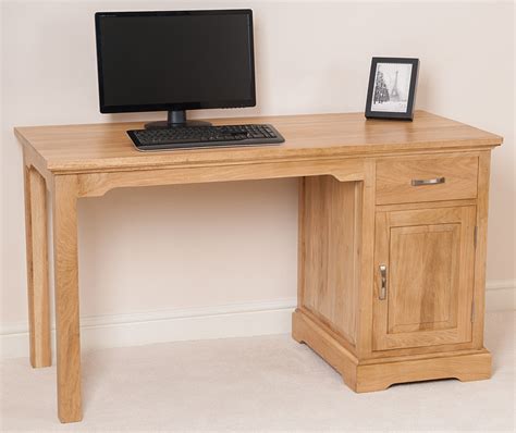 Micke Oak Desk | donyaye-trade.com