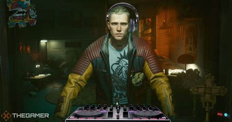 Cyberpunk 2077's V Is Secretly All The DJs On Night City's Radio Stations