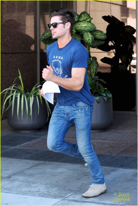 Zac Efron Talks Filming Shirtless Scenes for 'Neighbors' | Photo 652014 - Photo Gallery | Just ...