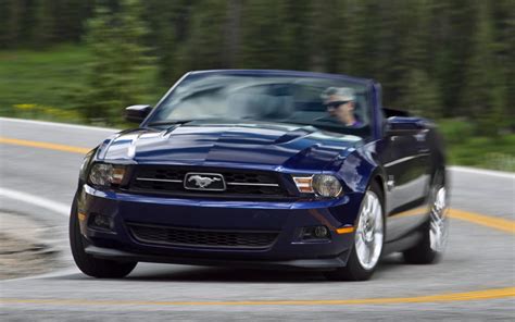 2012 Ford Mustang V-6 Convertible First Test - Motor Trend