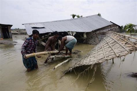 Assam floods update: 21 lakh affected, 50 dead - IBTimes India