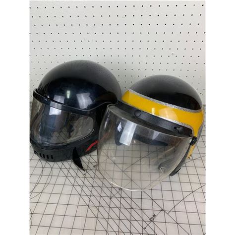 VINTAGE SNOWMOBILE HELMETS ONE IS SKIDOO - Schmalz Auctions