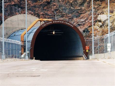 A Rare Journey Into the Cheyenne Mountain Complex, a Super-Bunker That ...