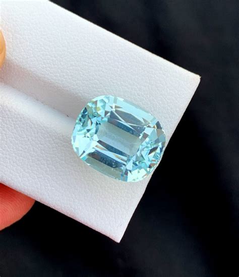 13.85 Carats Natural Aquamarine Gemstones