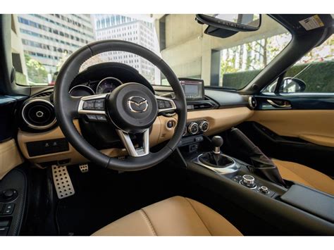 2022 Mazda MX-5 Miata: 232 Interior Photos | U.S. News