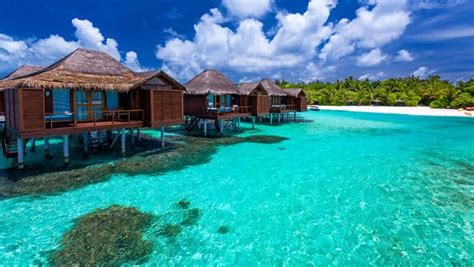 Maldives Overwater Bungalows: 15 Best Options on the Water