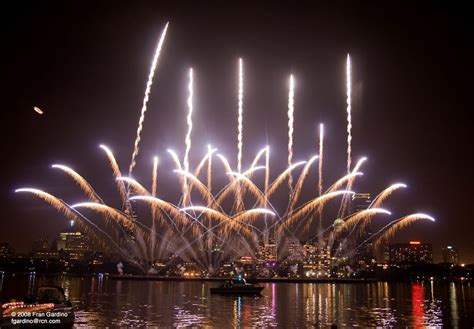 Boston Pops Fireworks 2008 | Smithsonian Photo Contest | Smithsonian ...