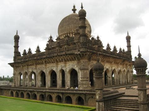 Bijapur Travel Guide, Tourist places,Bijapur Photos, Bijapur Tourism