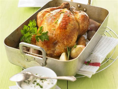 Roast Chicken with Shallots Recipe | EatSmarter