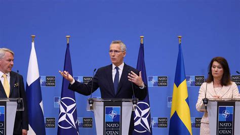 Most Finns, Swedes Approve of NATO's Leadership