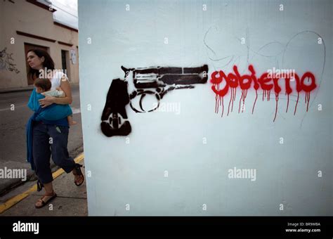 Mexico graffiti pistol hi-res stock photography and images - Alamy