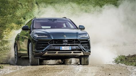 Lamborghini Urus Off-Road Package 2018 4K 2 Wallpaper | HD Car Wallpapers | ID #11390