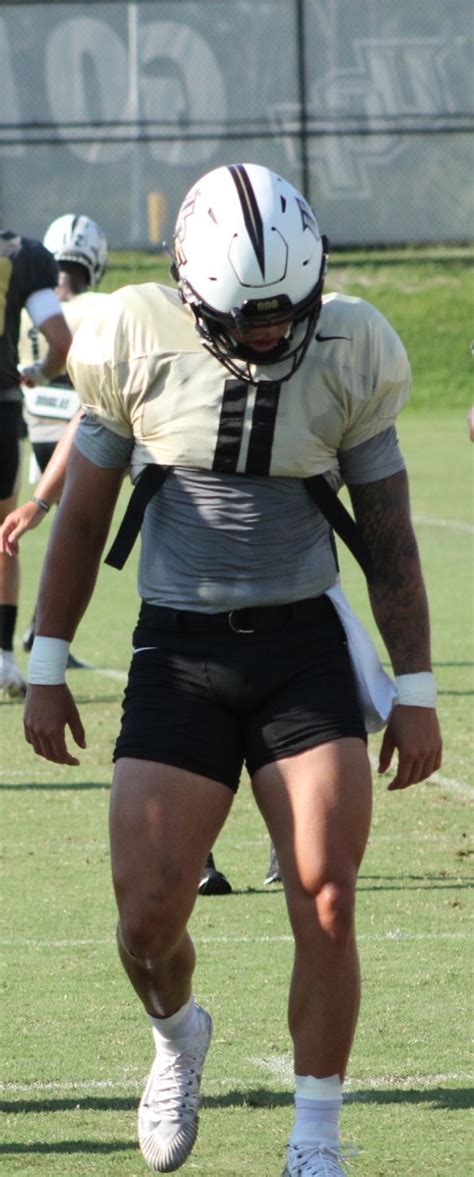 Watching Dillon Gabriel During UCF's Practice Tells the Tale - Inside the Knights