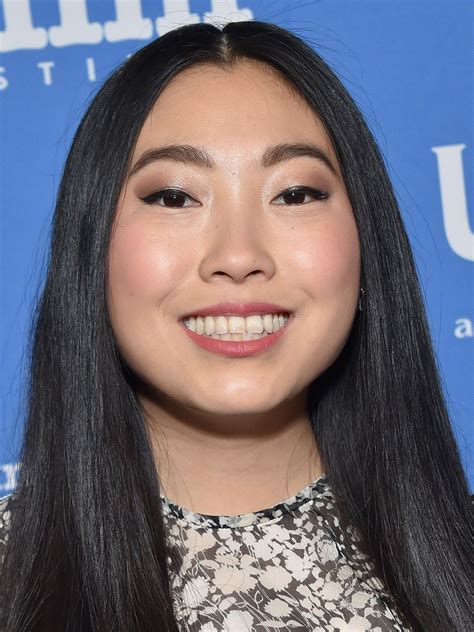 Awkwafina 2024: Boyfriend, net worth, tattoos, smoking & body measurements - Taddlr