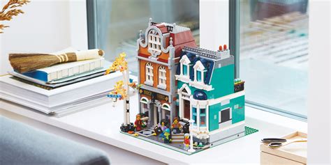 LEGO Creator Expert Bookshop launches with 2,500 pieces - 9to5Toys