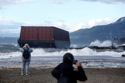 Flood Damage Disrupts Rail Access to Canada's Largest Port