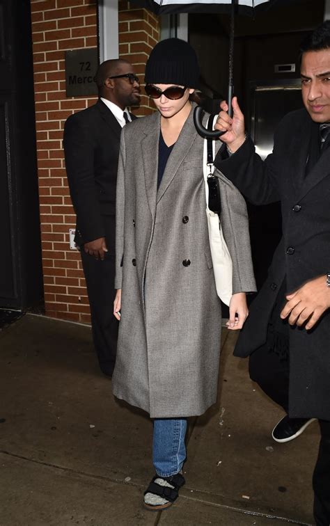 16 Chic Birkenstock Outfits, Courtesy of It Girls and Celebs | Who What ...