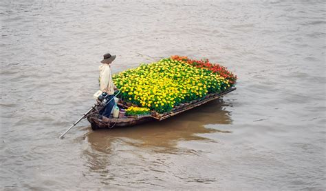 Floating markets - Heritage Vietnam Airlines