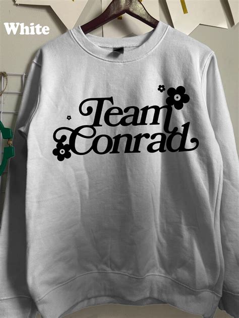 Retro Team Conrad Logo T-shirt Team Conrad Cousins Beach - Etsy