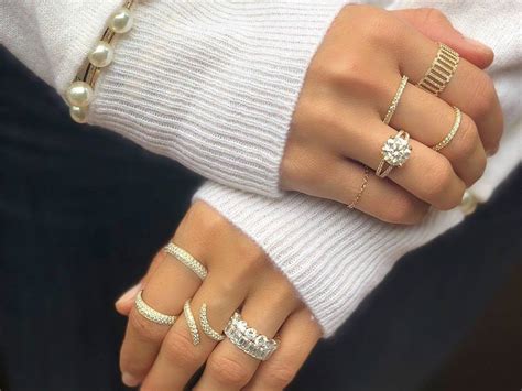 Experts Say These 11 Jewelry Trends Last Forever | Who What Wear