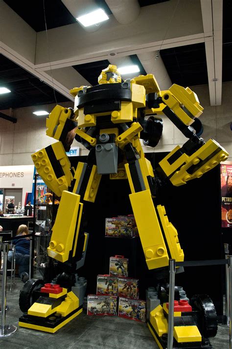 LEGO Transformer Bumblebee | Lego transformers, Lego worlds, Lego sculptures