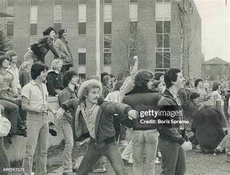 Newtonbrook Secondary School Photos and Premium High Res Pictures - Getty Images