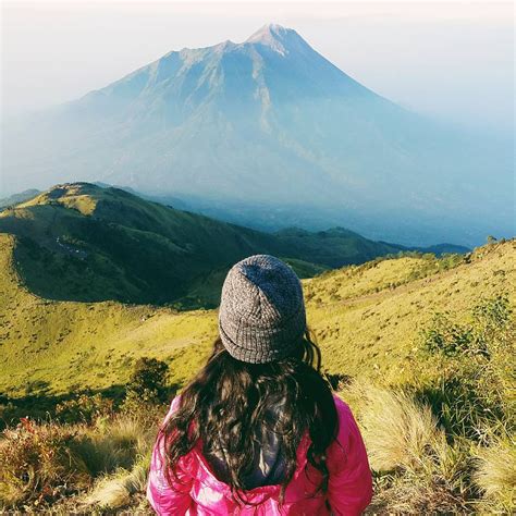 Koleksi Gambar Kartun Mendaki Gunung | Phontekno