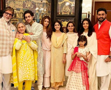 Unseen Pics Of Amitabh Bachchan's Grandchildren Navya Naveli And ...