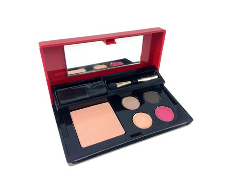 $19 for Elizabeth Arden Makeup Set | Buytopia