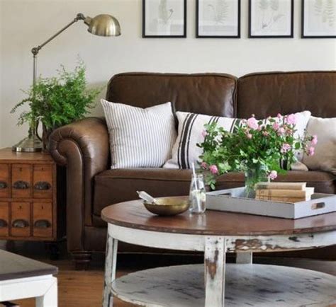 Farmhouse Decor With Brown Leather Couch