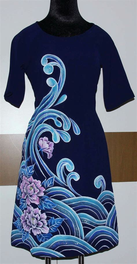 Pin by Khanh Lee on Painting on cloth | Painted clothes, Hand painted dress, Kurti embroidery design