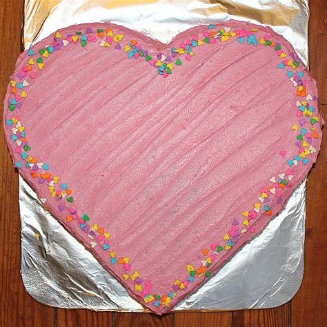 love, laurie: chocolate beet cake with beet buttercream frosting