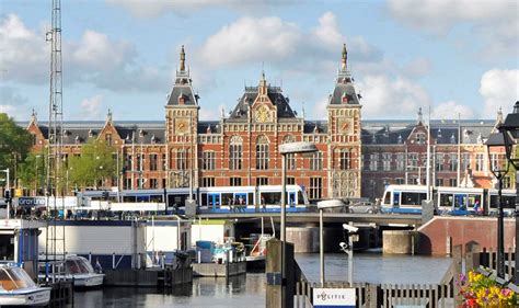 Column: History of Amsterdam Central Station | Current Publishing