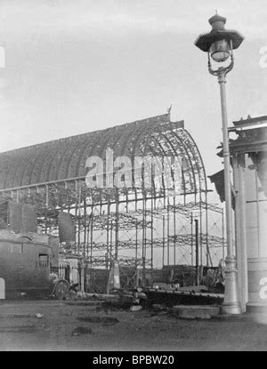 Crystal Palace fire 1936 Stock Photo - Alamy