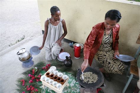 Ethiopian Coffee Ceremony 011 | Roasting green/raw coffee be… | Flickr