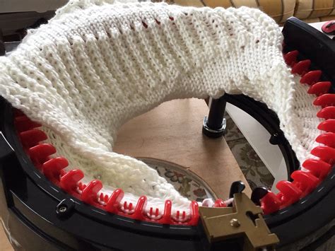 Pin by Veronica Lepetich on knitting machine | Circular knitting ...