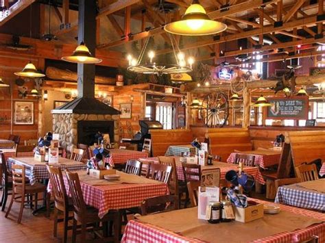 Montana's Cookhouse Saloon, St. Albert - 445 St Albert Rd # 10 ...