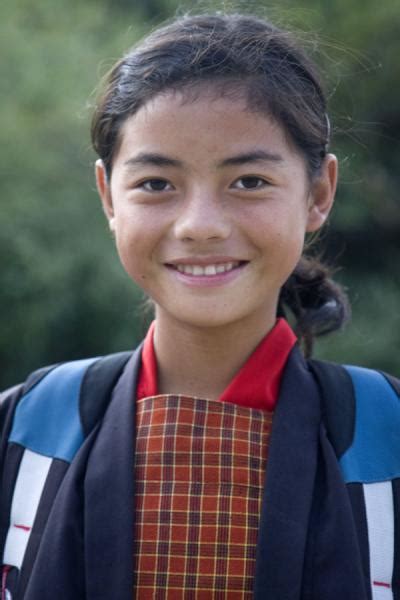 Bhutanese women | Travel Story and Pictures from Bhutan