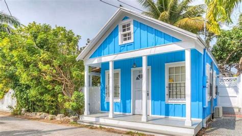 7 Adorable Key West Cottages You Can Buy Right Now | Key west cottage ...