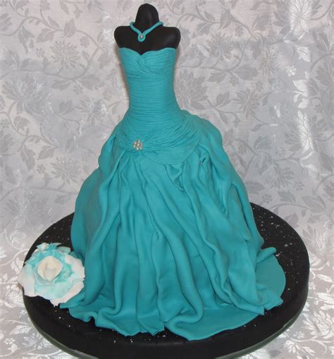 Mannequin Dress Cake - CakeCentral.com