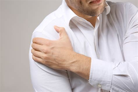 Shoulder pain - could it be your rotator cuff? | Complete Physio