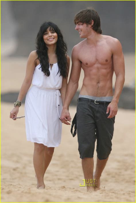 Zac & Vanessa's Hawaii Wedding: Photo 1507611 | Shirtless, Vanessa Hudgens, Zac Efron Pictures ...